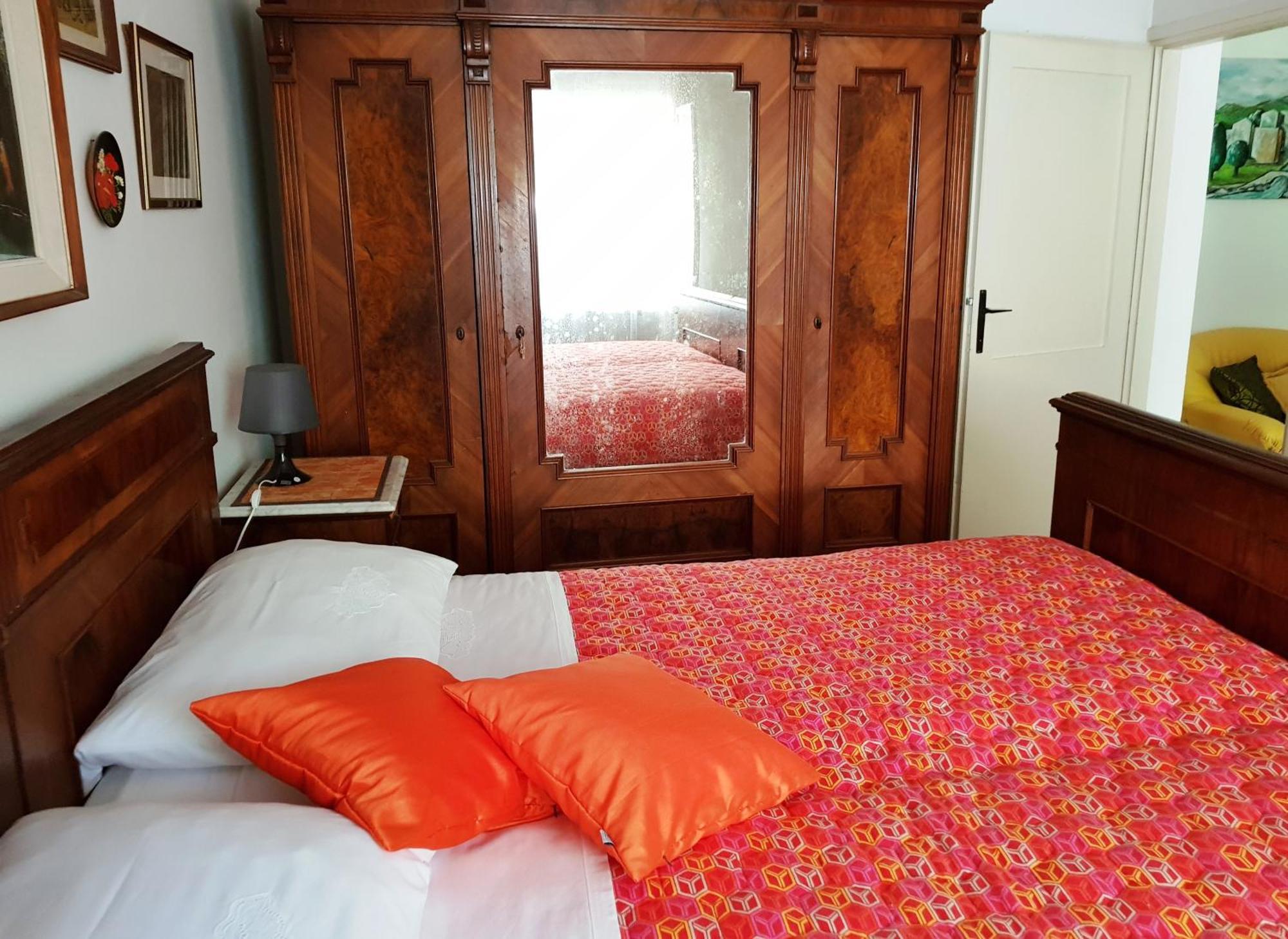 Renata Mare Apartments Ровинь Экстерьер фото