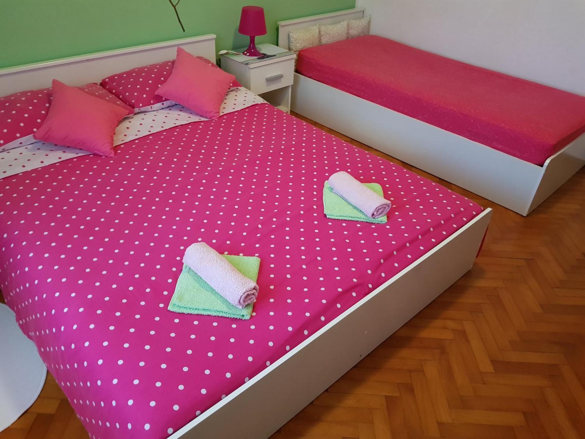 Renata Mare Apartments Ровинь Экстерьер фото